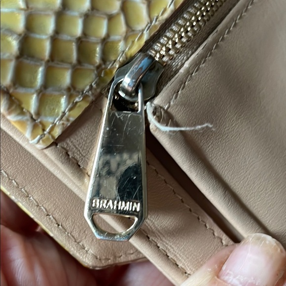 Brahmin Beige Snake Print Leather Wallet - Picture 8 of 9